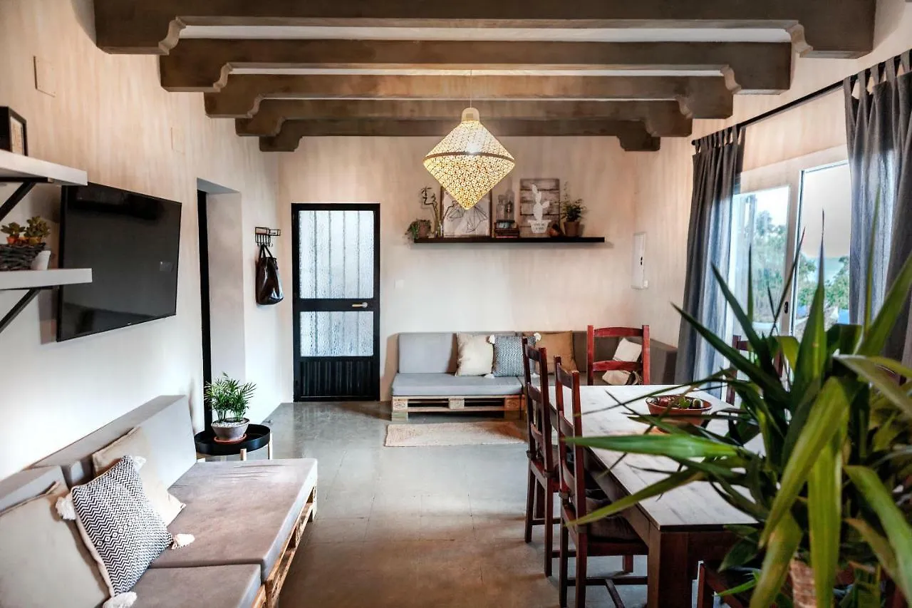 Wild House Tarifa Pansiyon 0*,