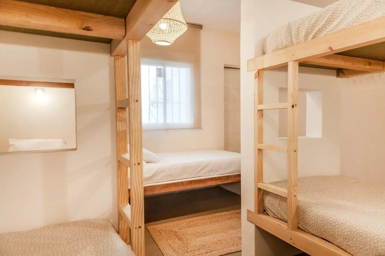 Hostel Wild House Tarifa Pansiyon İspanya